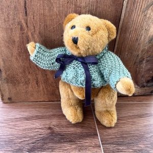 Boyd’s Bear  Bear in the Attic with knitted green sweater. Plush bear